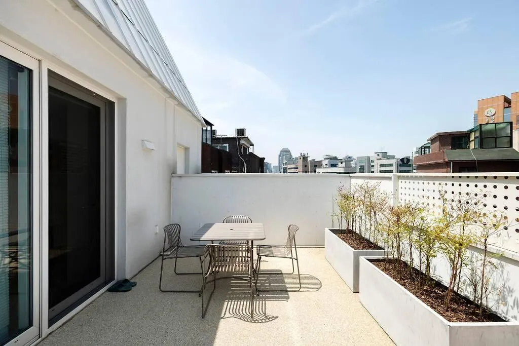 首爾Blue Sky Terrace House Hizm公寓