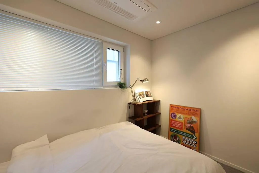 Blue Sky Terrace House Hizm Apartman Szöul